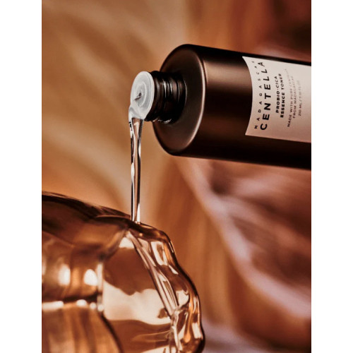 Skin1004 Madagascar Centella Probio-cica Essence Toner 210ml